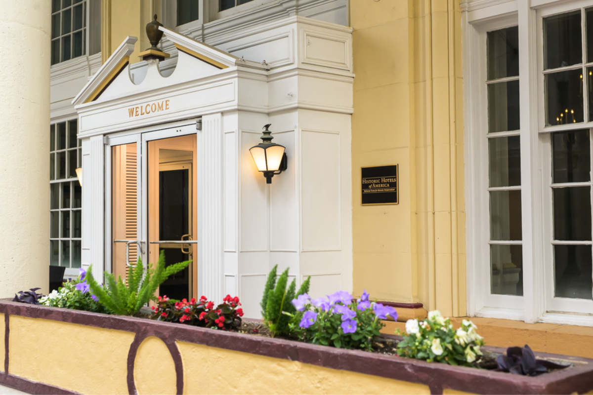 George Washington Hotel Entrance